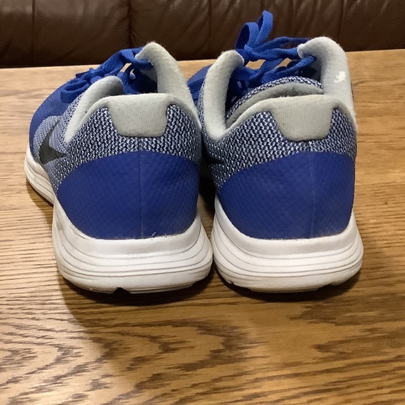 Used Boys Blue and Grey Nike Runners - Picture 6 of 8